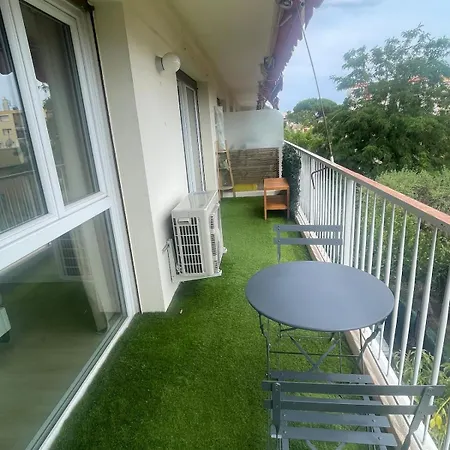 Joli 3 Pieces Climatise Parking Proche Des Plages 公寓